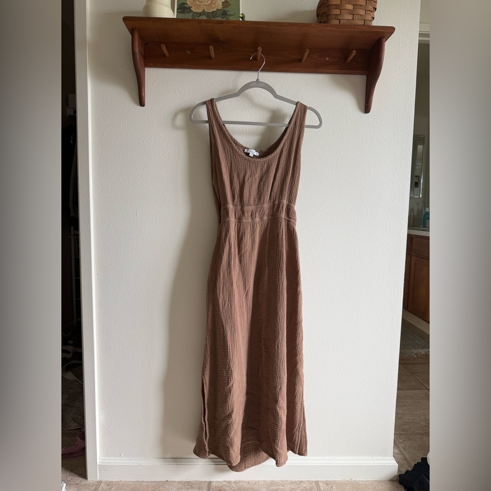 Sleeveless Brown Maxi Dress
